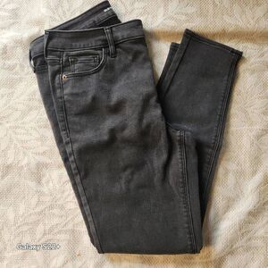 50  Old Navy Rockstar Super Skinny black washed jeans